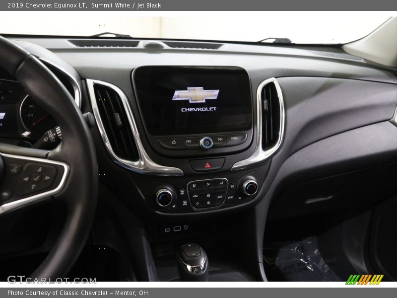 Summit White / Jet Black 2019 Chevrolet Equinox LT