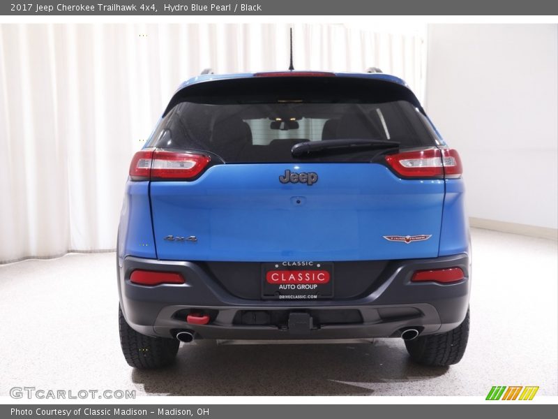 Hydro Blue Pearl / Black 2017 Jeep Cherokee Trailhawk 4x4