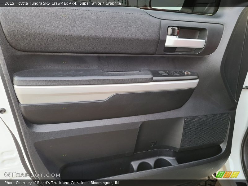 Super White / Graphite 2019 Toyota Tundra SR5 CrewMax 4x4