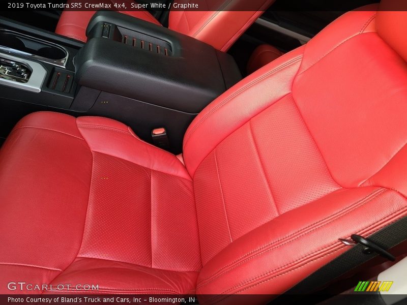 Super White / Graphite 2019 Toyota Tundra SR5 CrewMax 4x4