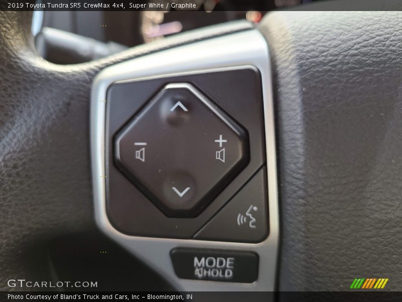 Super White / Graphite 2019 Toyota Tundra SR5 CrewMax 4x4