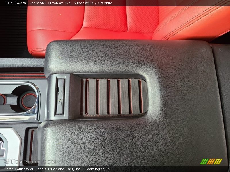 Super White / Graphite 2019 Toyota Tundra SR5 CrewMax 4x4