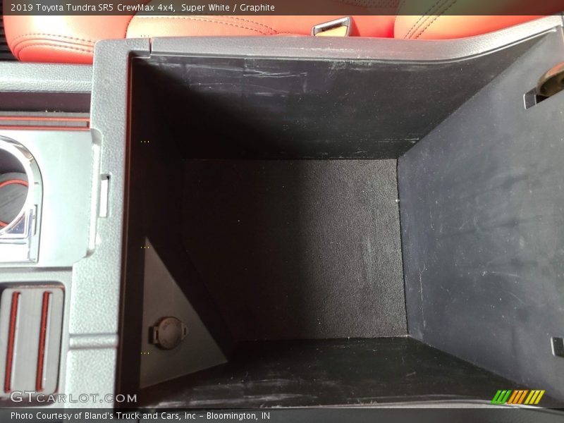 Super White / Graphite 2019 Toyota Tundra SR5 CrewMax 4x4