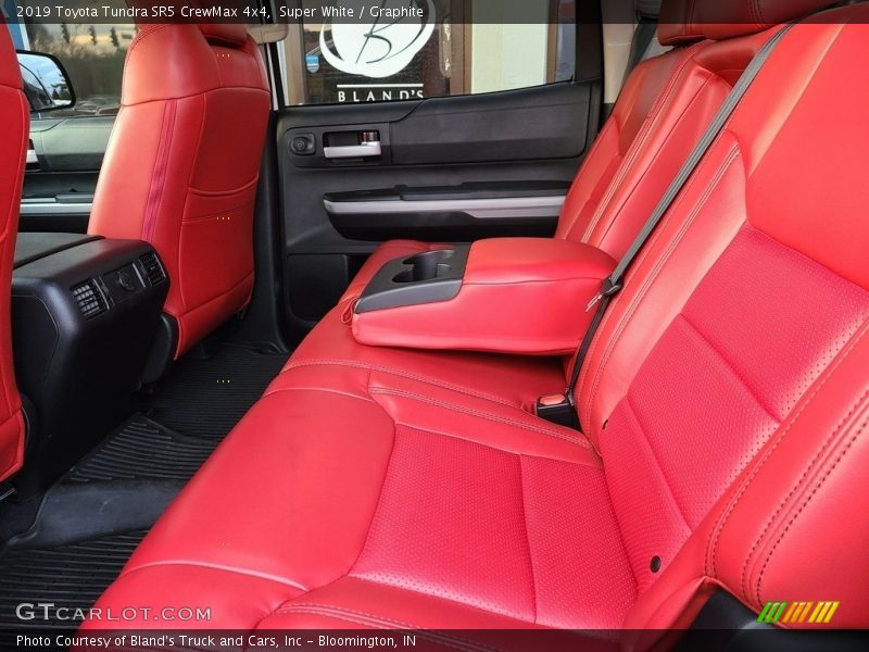 Super White / Graphite 2019 Toyota Tundra SR5 CrewMax 4x4