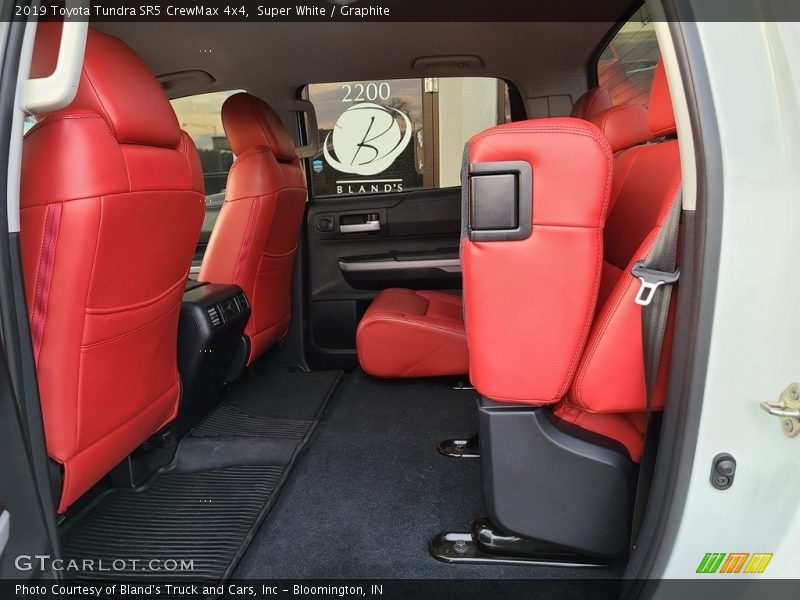 Super White / Graphite 2019 Toyota Tundra SR5 CrewMax 4x4