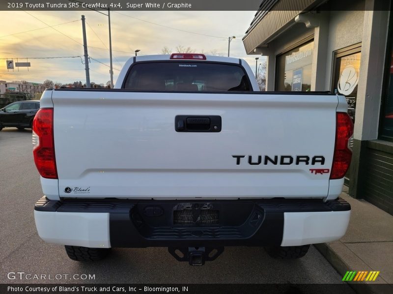 Super White / Graphite 2019 Toyota Tundra SR5 CrewMax 4x4