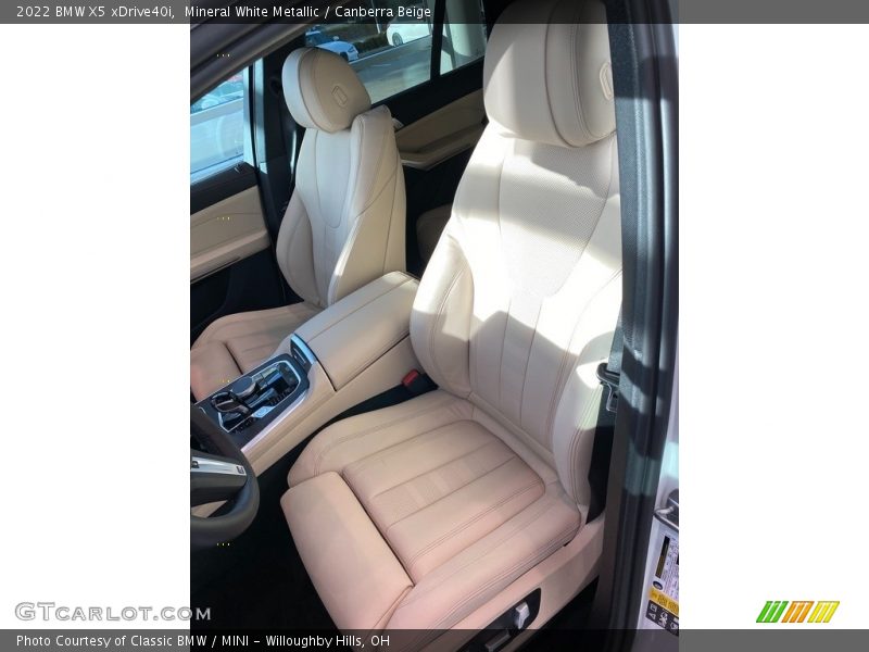 Mineral White Metallic / Canberra Beige 2022 BMW X5 xDrive40i