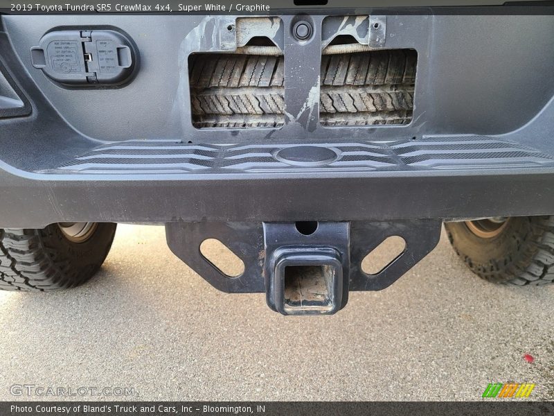 Super White / Graphite 2019 Toyota Tundra SR5 CrewMax 4x4