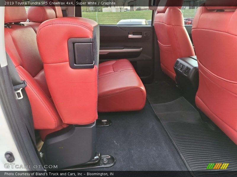 Super White / Graphite 2019 Toyota Tundra SR5 CrewMax 4x4