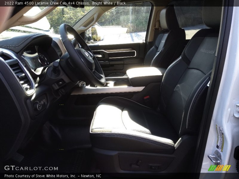 Bright White / Black 2022 Ram 4500 Laramie Crew Cab 4x4 Chassis