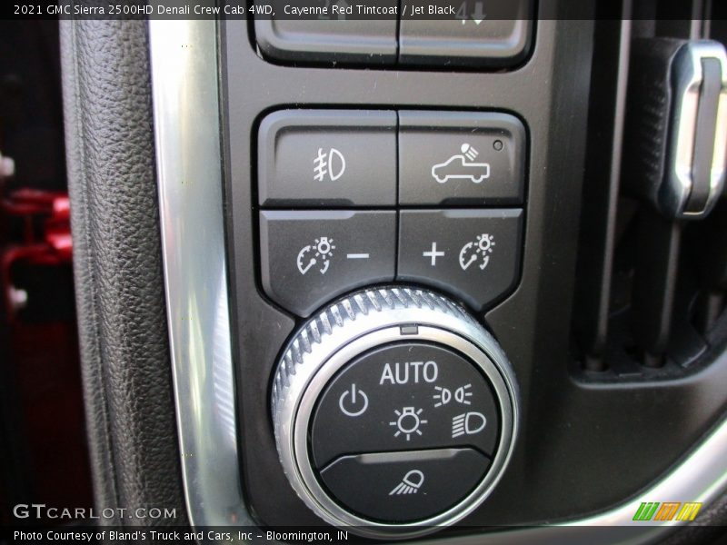 Cayenne Red Tintcoat / Jet Black 2021 GMC Sierra 2500HD Denali Crew Cab 4WD