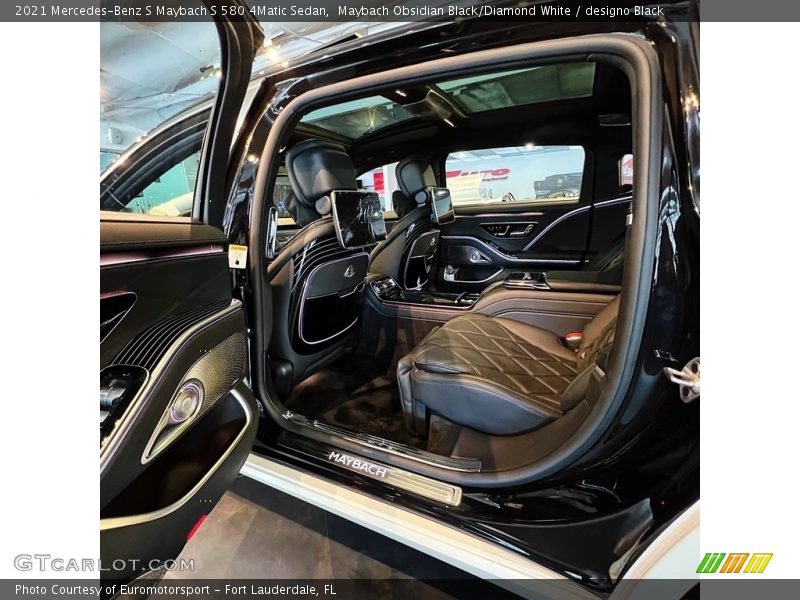 Maybach Obsidian Black/Diamond White / designo Black 2021 Mercedes-Benz S Maybach S 580 4Matic Sedan
