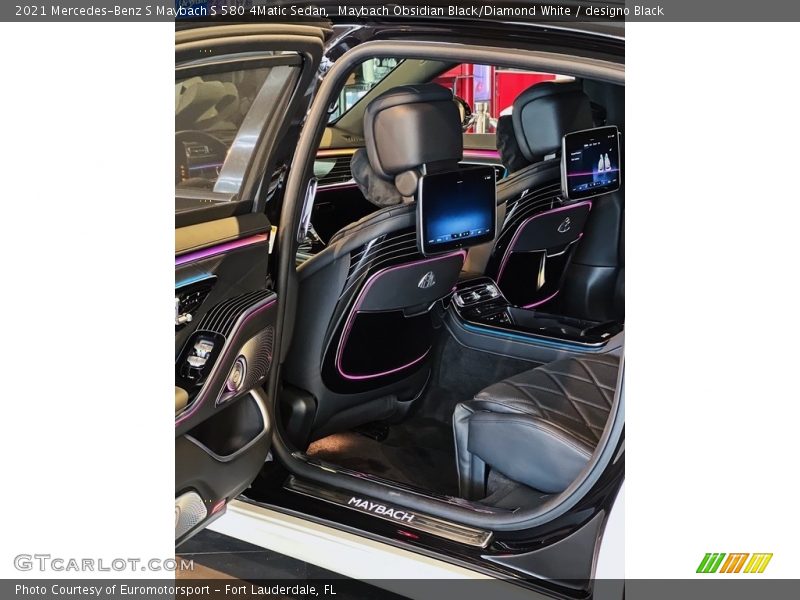 Maybach Obsidian Black/Diamond White / designo Black 2021 Mercedes-Benz S Maybach S 580 4Matic Sedan
