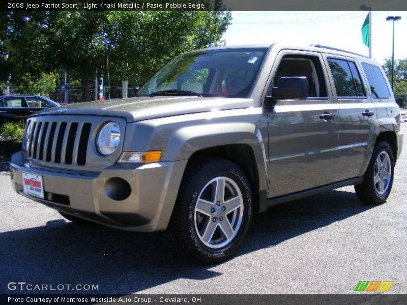 Light Khaki Metallic / Pastel Pebble Beige 2008 Jeep Patriot Sport