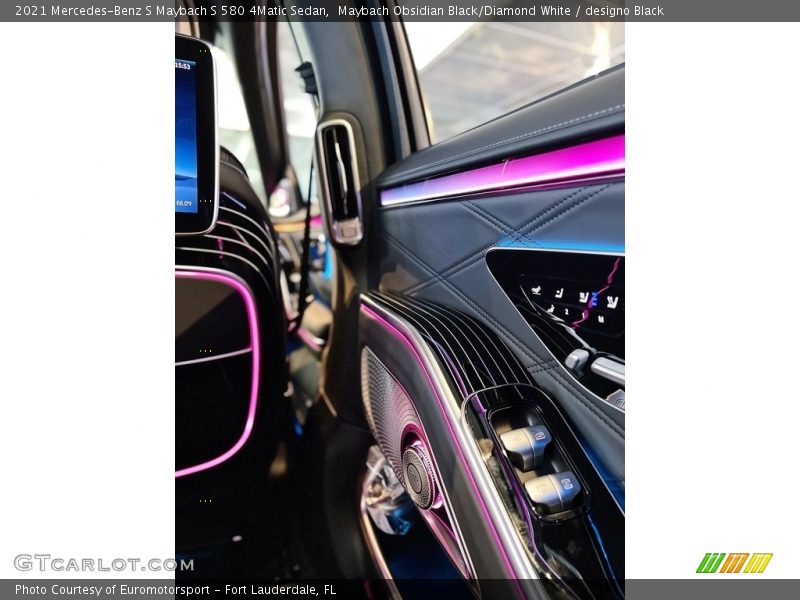 Maybach Obsidian Black/Diamond White / designo Black 2021 Mercedes-Benz S Maybach S 580 4Matic Sedan