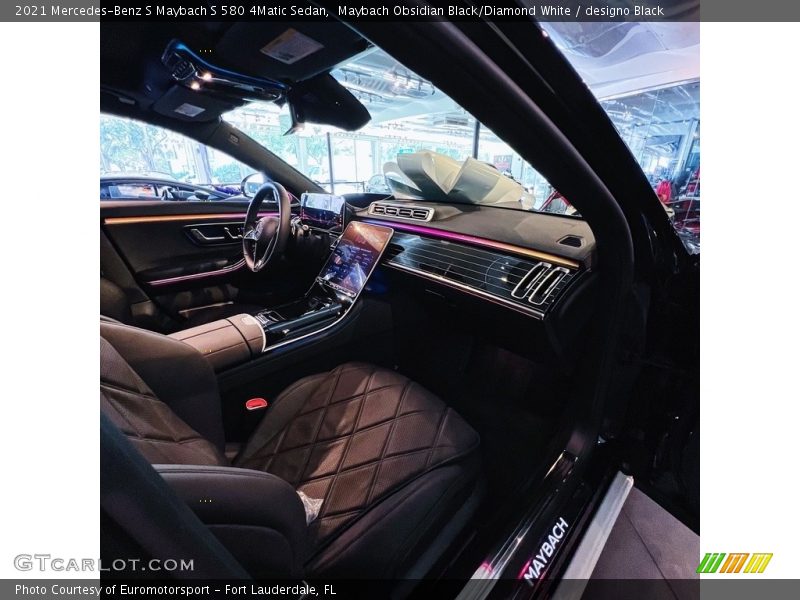 Maybach Obsidian Black/Diamond White / designo Black 2021 Mercedes-Benz S Maybach S 580 4Matic Sedan
