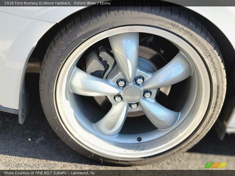 Oxford White / Ebony 2018 Ford Mustang EcoBoost Fastback