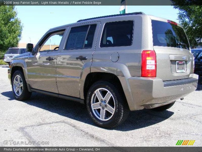 Light Khaki Metallic / Pastel Pebble Beige 2008 Jeep Patriot Sport