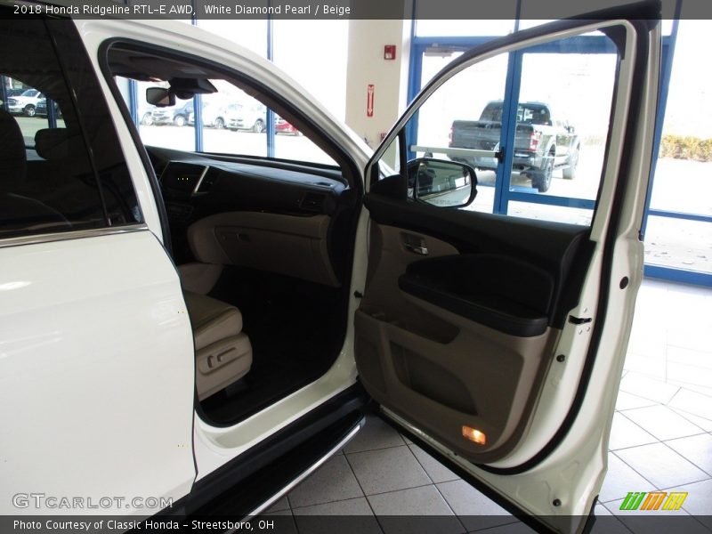 White Diamond Pearl / Beige 2018 Honda Ridgeline RTL-E AWD