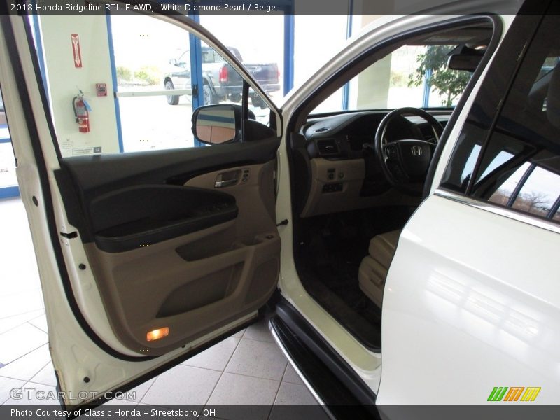 White Diamond Pearl / Beige 2018 Honda Ridgeline RTL-E AWD