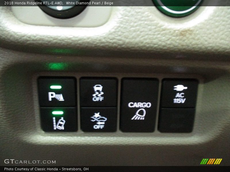 White Diamond Pearl / Beige 2018 Honda Ridgeline RTL-E AWD
