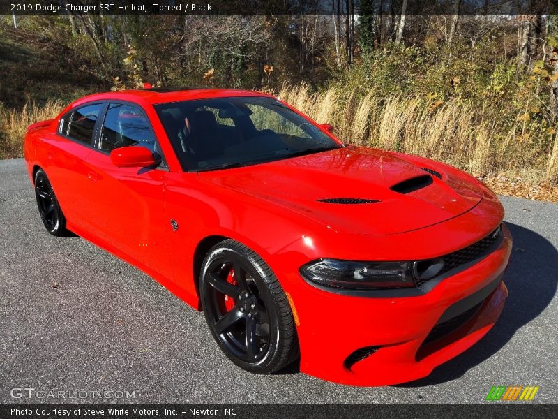 Front 3/4 View of 2019 Charger SRT Hellcat