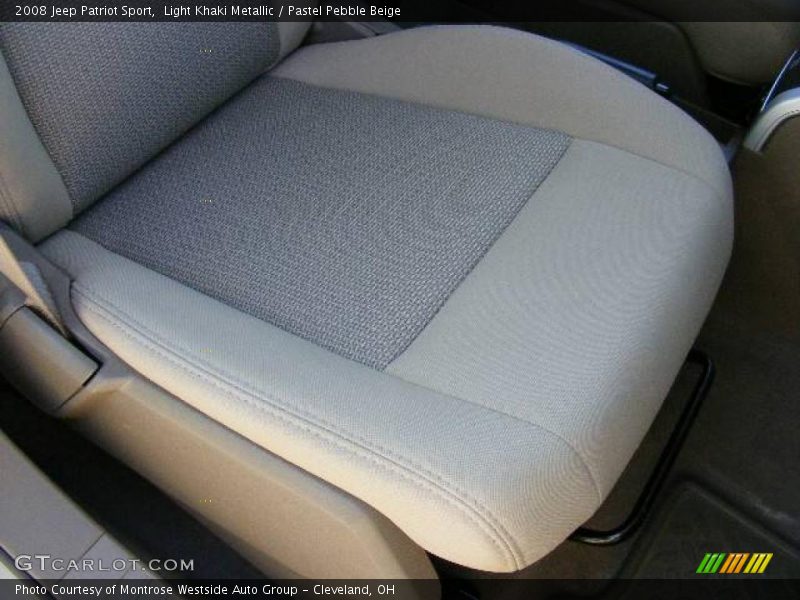 Light Khaki Metallic / Pastel Pebble Beige 2008 Jeep Patriot Sport