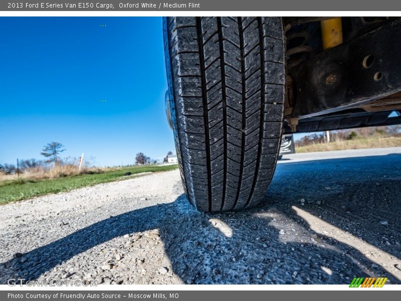 Oxford White / Medium Flint 2013 Ford E Series Van E150 Cargo