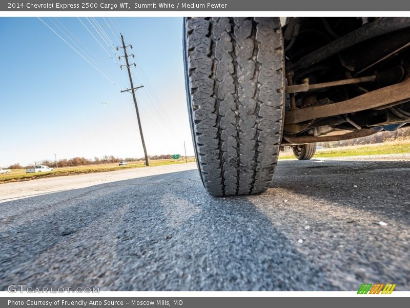 Summit White / Medium Pewter 2014 Chevrolet Express 2500 Cargo WT