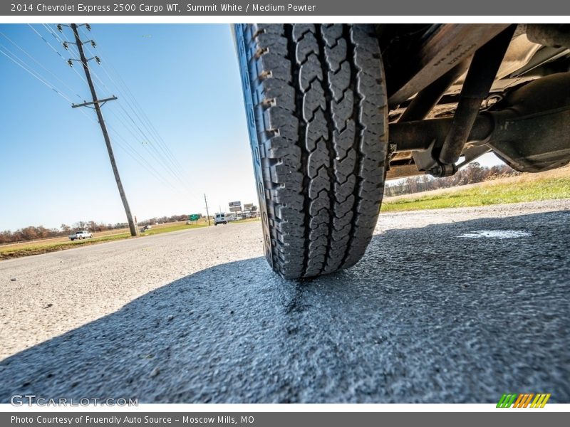 Summit White / Medium Pewter 2014 Chevrolet Express 2500 Cargo WT