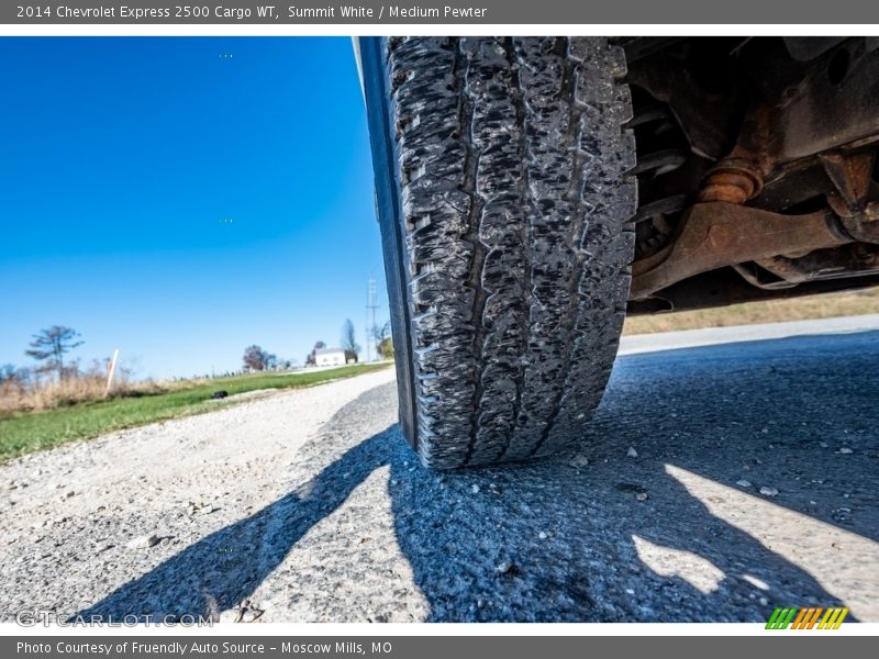 Summit White / Medium Pewter 2014 Chevrolet Express 2500 Cargo WT