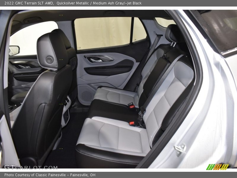 Quicksilver Metallic / Medium Ash Gray/­Jet Black 2022 GMC Terrain SLT AWD