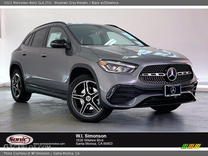 Mountain Grey Metallic / Black w/Dinamica 2022 Mercedes-Benz GLA 250