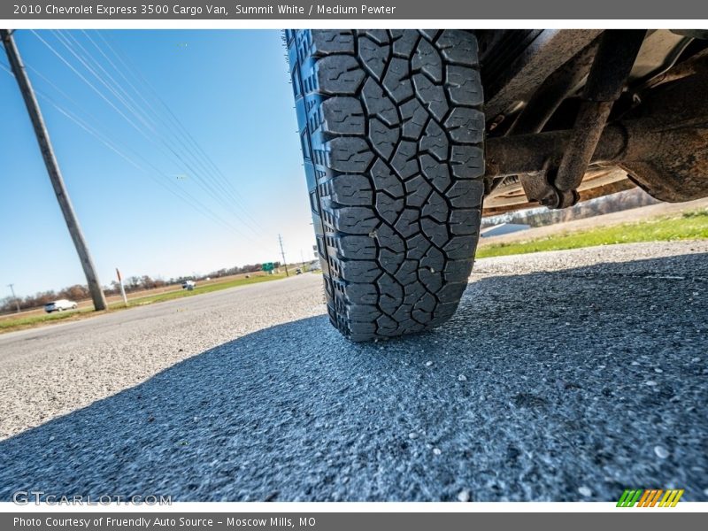 Summit White / Medium Pewter 2010 Chevrolet Express 3500 Cargo Van