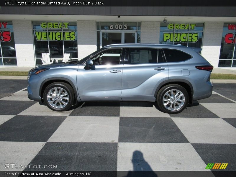 Moon Dust / Black 2021 Toyota Highlander Limited AWD