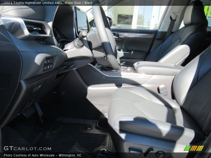 Moon Dust / Black 2021 Toyota Highlander Limited AWD