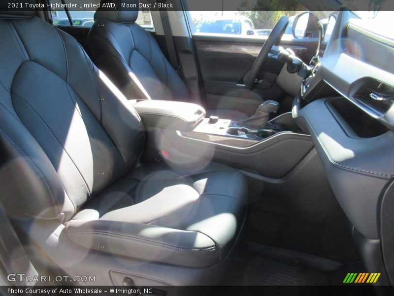 Moon Dust / Black 2021 Toyota Highlander Limited AWD
