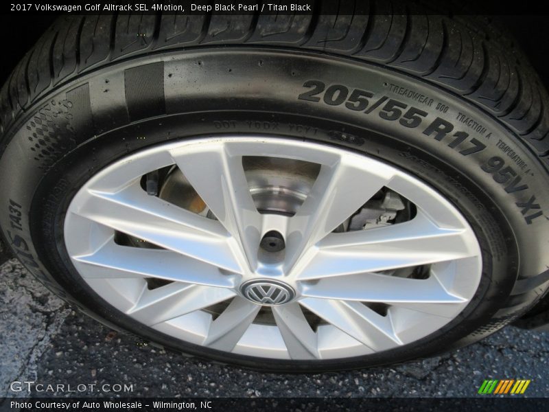 Deep Black Pearl / Titan Black 2017 Volkswagen Golf Alltrack SEL 4Motion