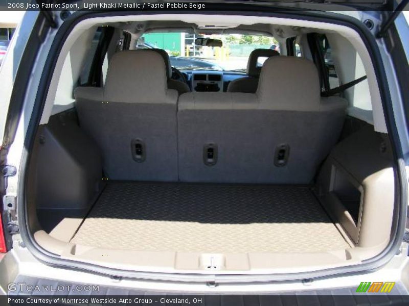 Light Khaki Metallic / Pastel Pebble Beige 2008 Jeep Patriot Sport