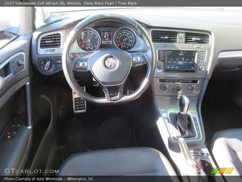 Deep Black Pearl / Titan Black 2017 Volkswagen Golf Alltrack SEL 4Motion