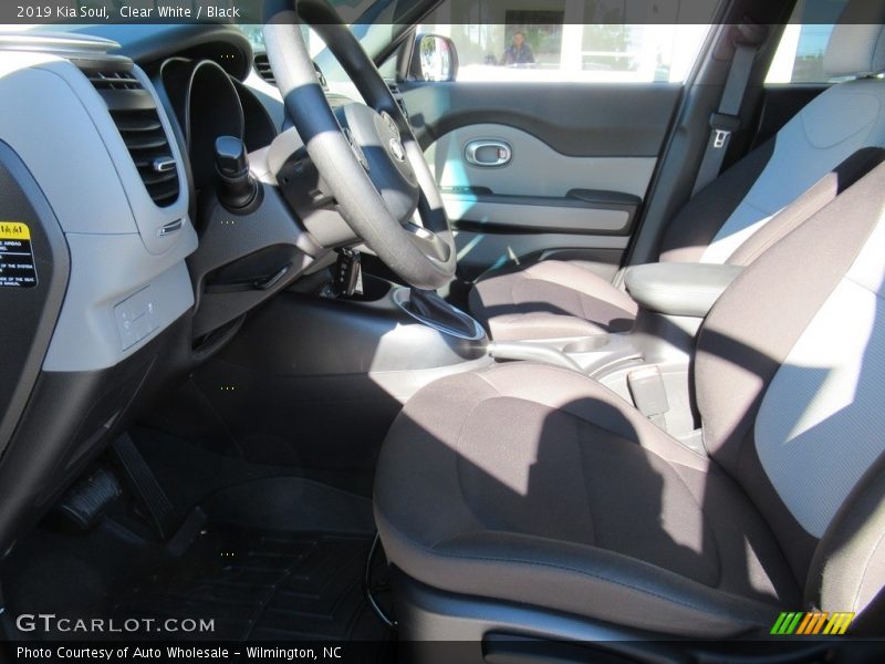 Clear White / Black 2019 Kia Soul
