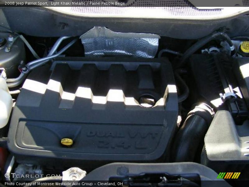 Light Khaki Metallic / Pastel Pebble Beige 2008 Jeep Patriot Sport