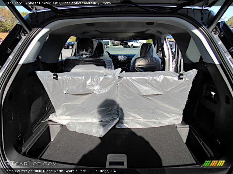  2021 Explorer Limited 4WD Trunk