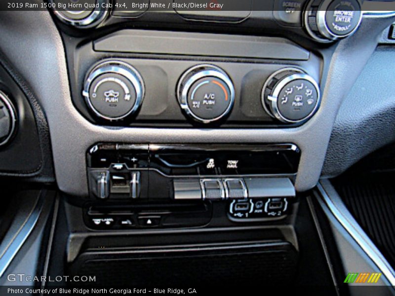 Bright White / Black/Diesel Gray 2019 Ram 1500 Big Horn Quad Cab 4x4