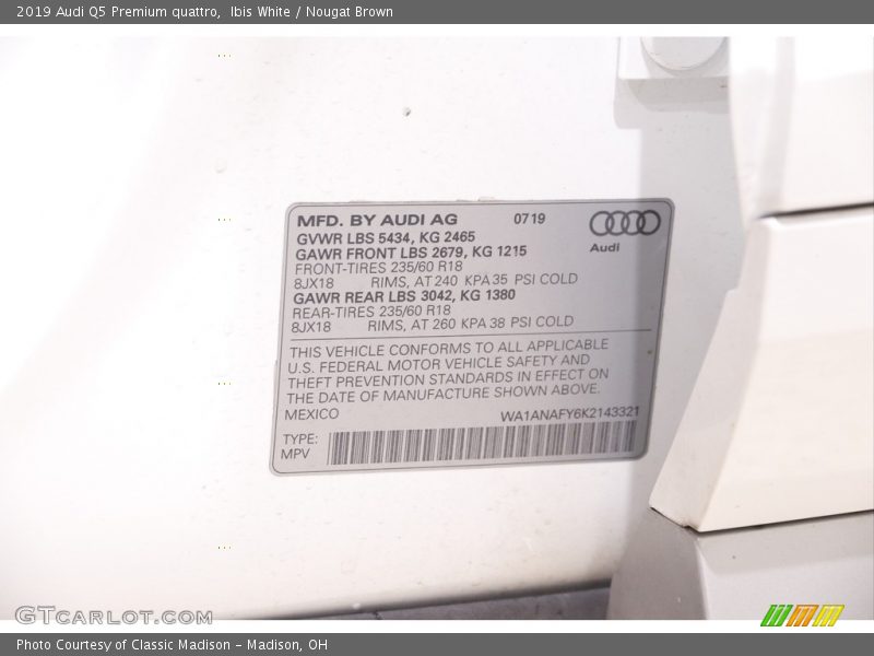 Ibis White / Nougat Brown 2019 Audi Q5 Premium quattro