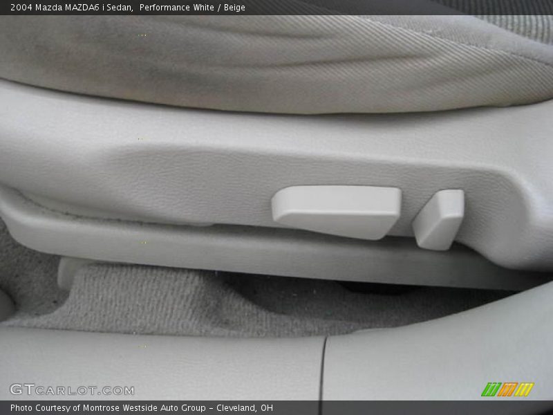 Performance White / Beige 2004 Mazda MAZDA6 i Sedan