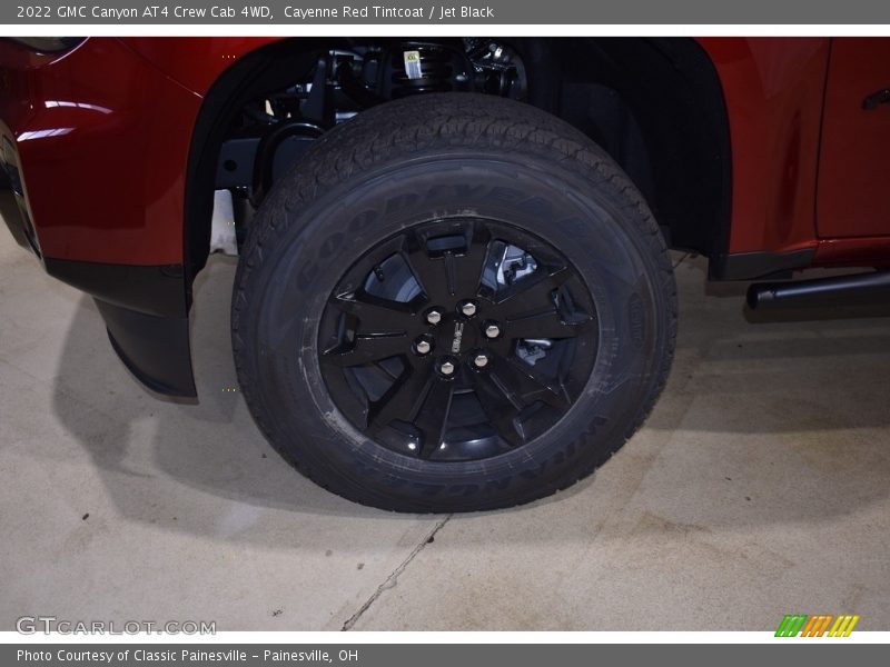 Cayenne Red Tintcoat / Jet Black 2022 GMC Canyon AT4 Crew Cab 4WD