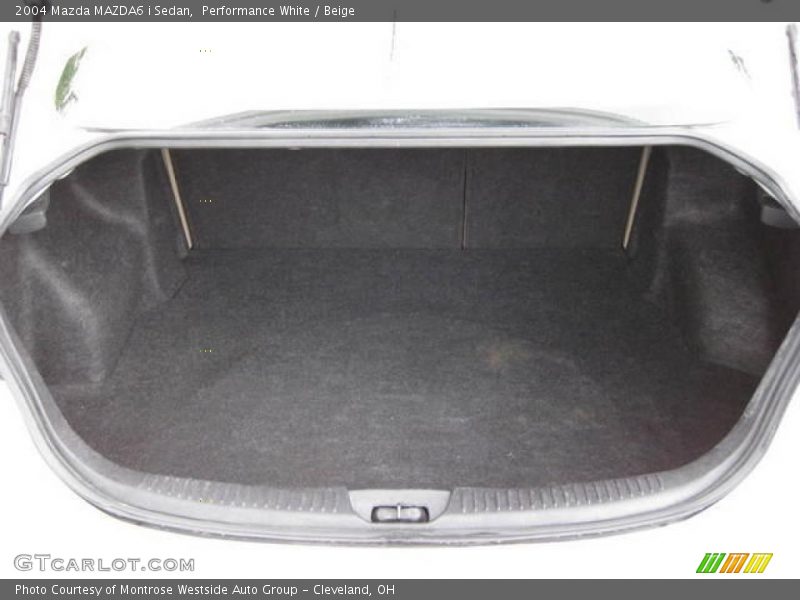Performance White / Beige 2004 Mazda MAZDA6 i Sedan