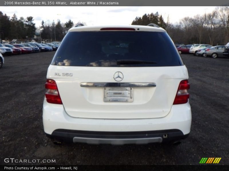 Alabaster White / Macadamia 2006 Mercedes-Benz ML 350 4Matic