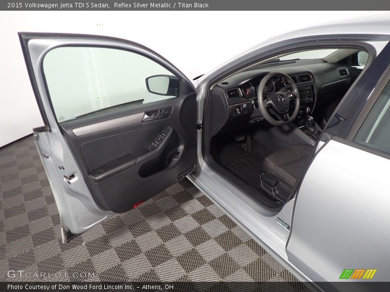 Front Seat of 2015 Jetta TDI S Sedan
